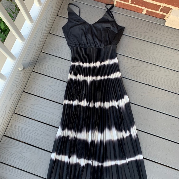 All Saints Curtis 2-in-1Tie Dye Pleated Midi Dress - Picture 9 of 16